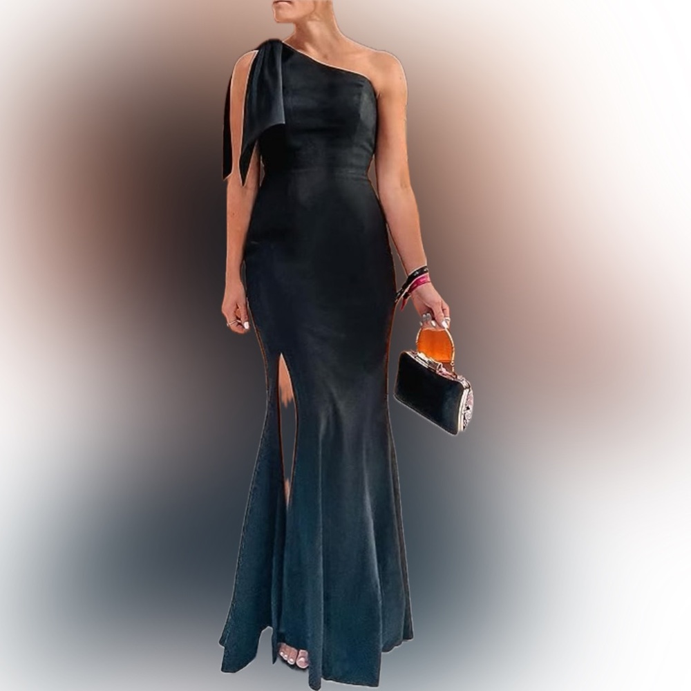 Stunning Holiday dress! Elegant off shoulder long. New, never worn. M (8-10)